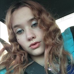 Meet your Posher, Alycia